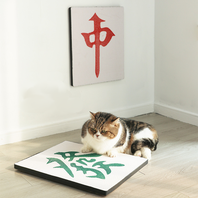 WandKratzpad – Die stylische Kratzgelegenheit für deine Katze, die Möbel schützt